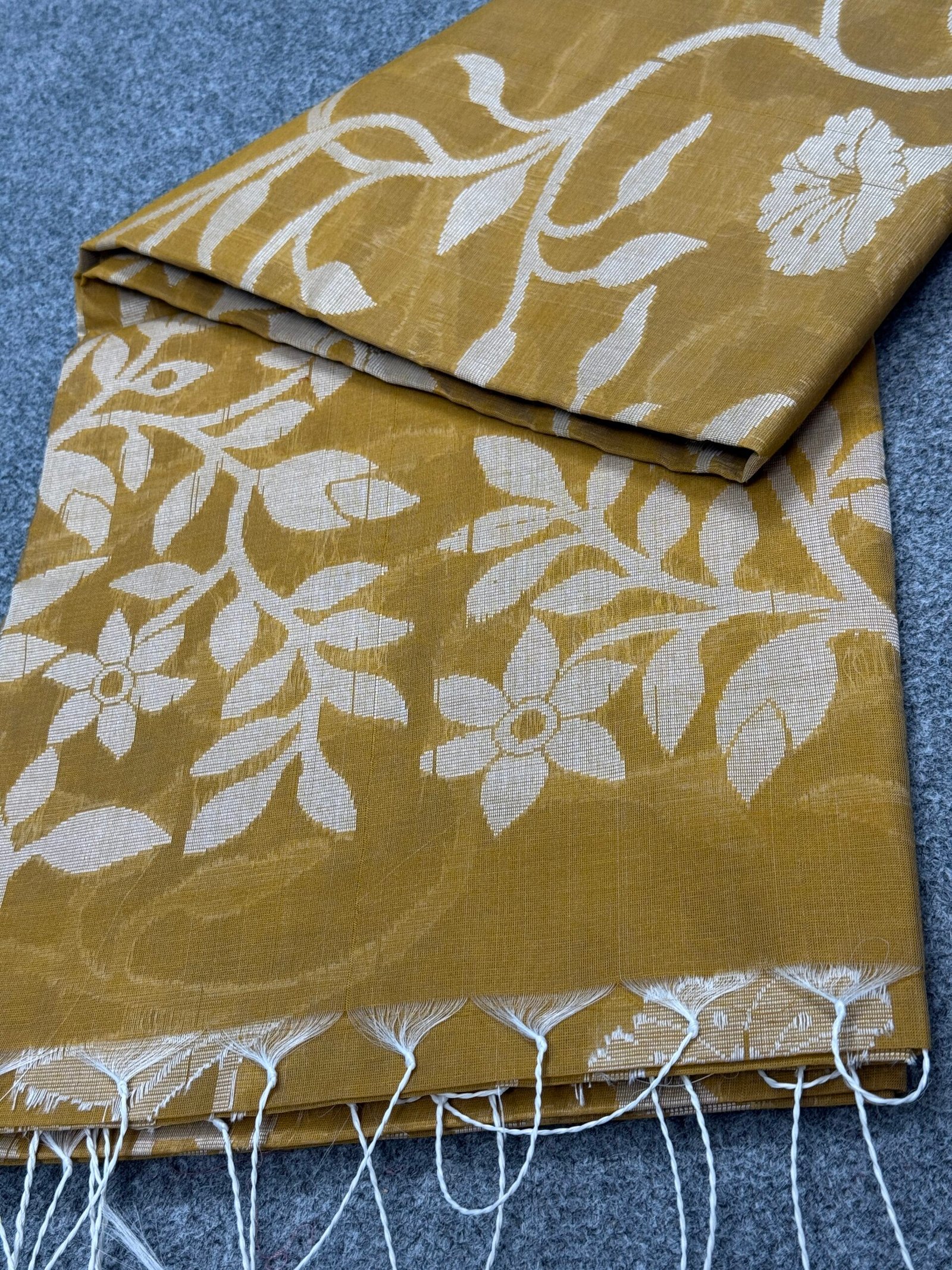Handloom tontuj cotton saree(mustard yellow) - Image 2